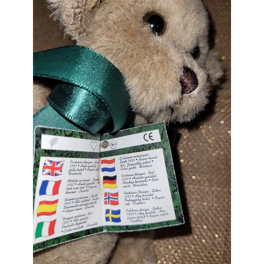 Anna‎ Club Plush Fully Jointed Teddy Bear Classics Leather Tag Line Collectible